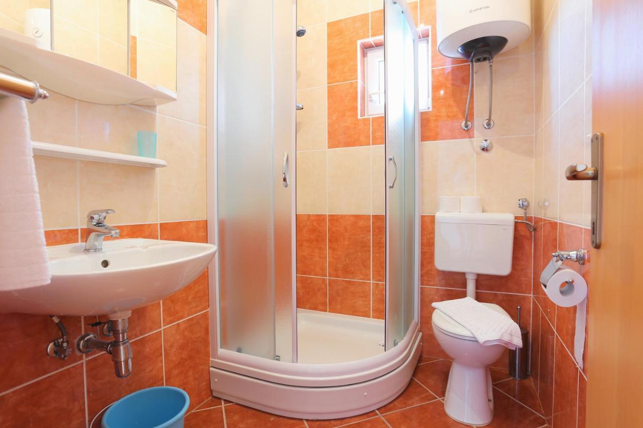 Apartments With A Parking Space Brela, Makarska - 6043 מראה חיצוני תמונה